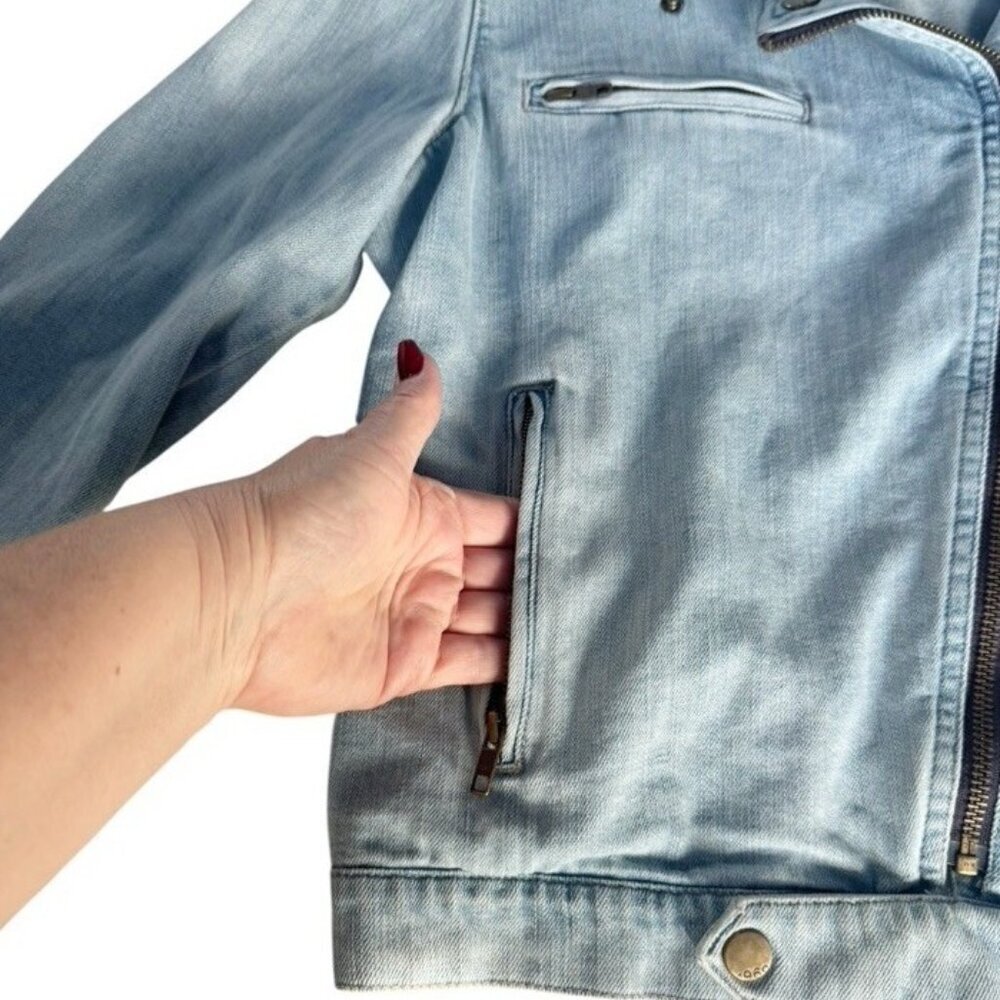 Gap 1969 Women's Sz L Denim Biker Jacket Asymmetrical Zip Beach Wash - Picture 9 of 11